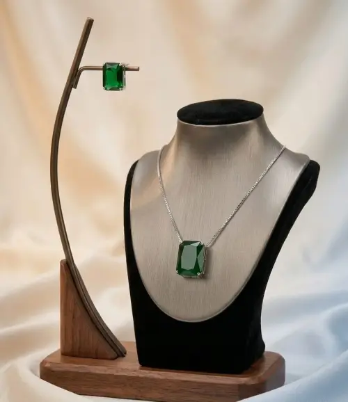 Green Gemstone Locket Set