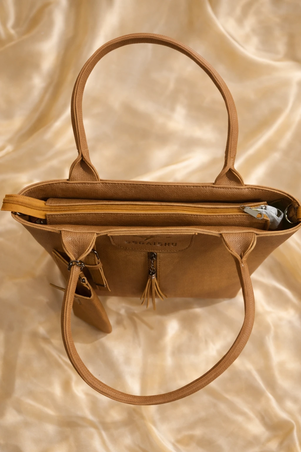 EMERALD GRACE TOTE BAG