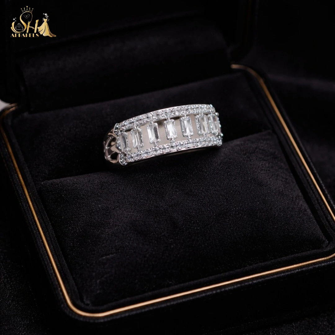 Silver queen Ring