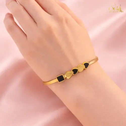 Heart Cuf Bracelet