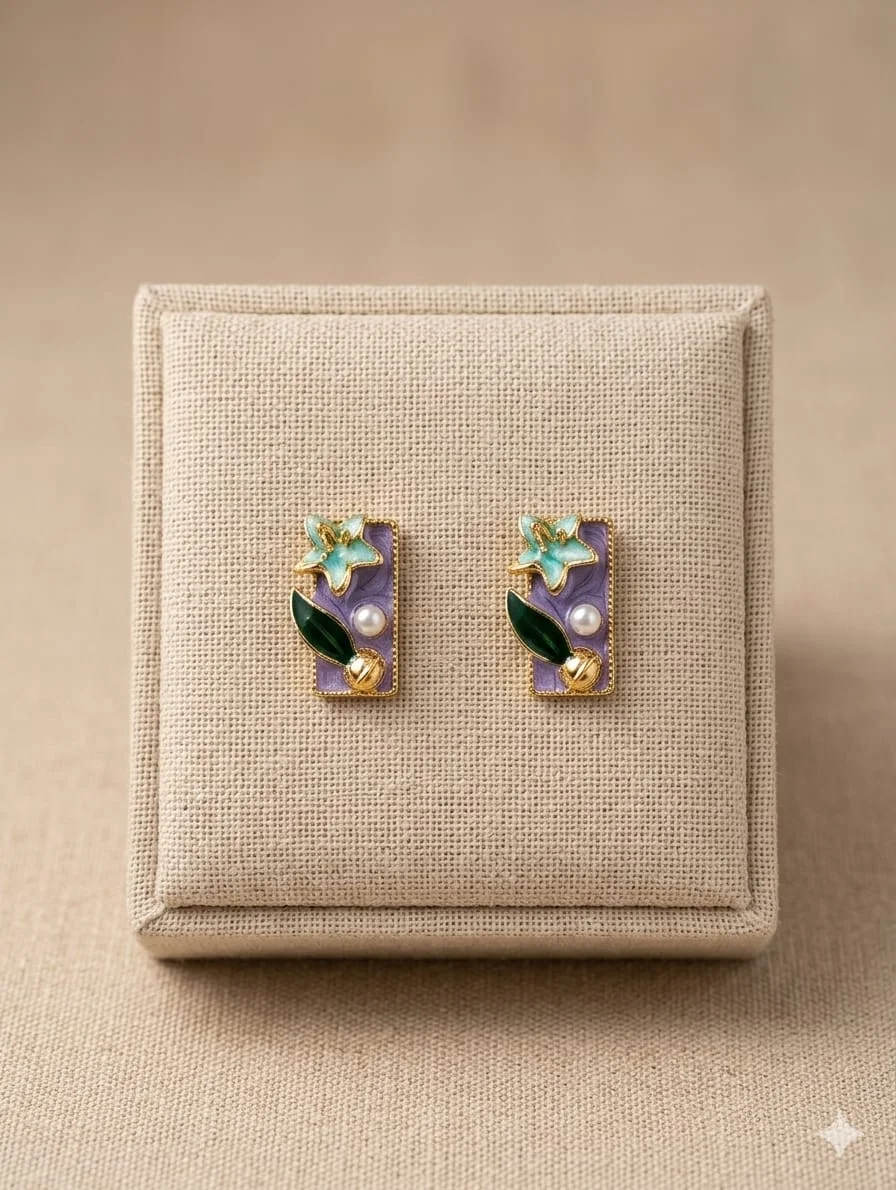 Blossom leaves kundan studs