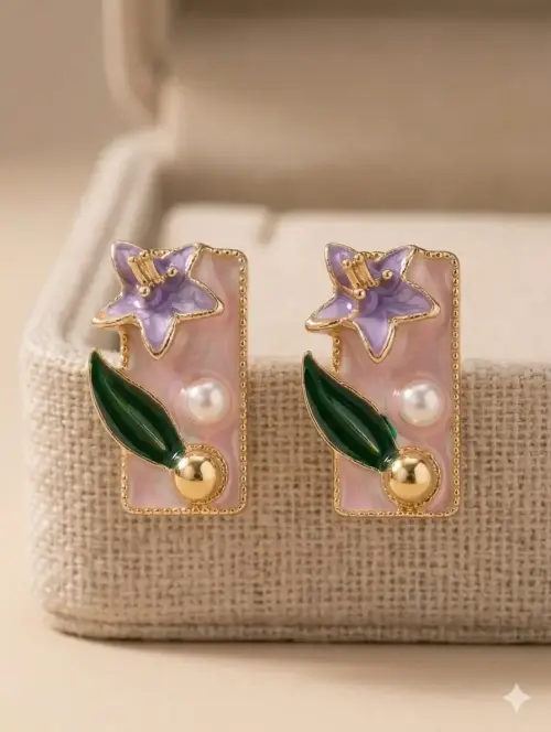 Blossom leaves kundan studs