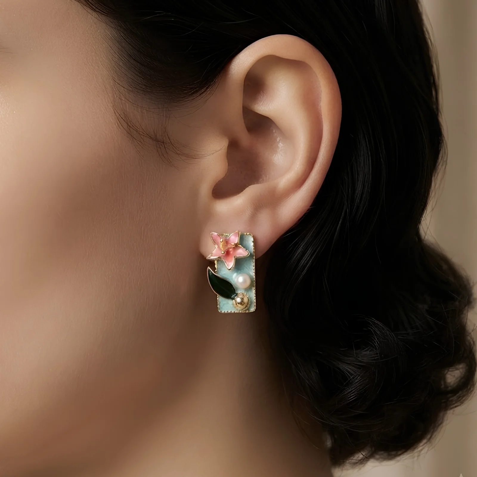 Blossom leaves kundan studs