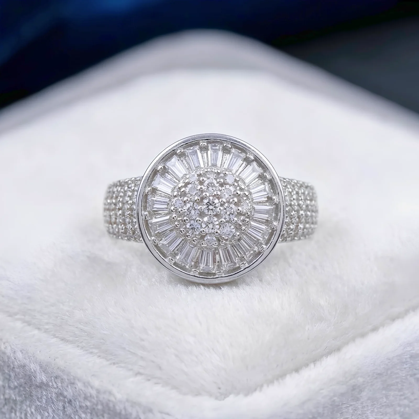 Luna Gleam Ring