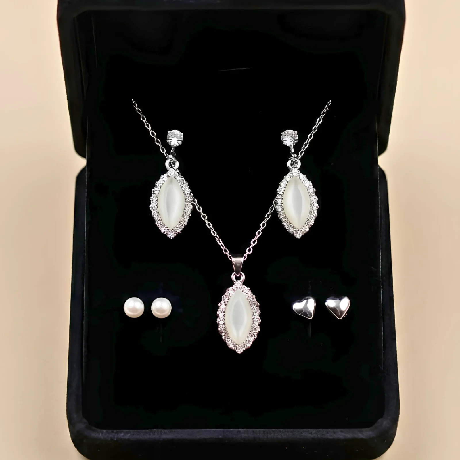 KOREN LOCKET SET