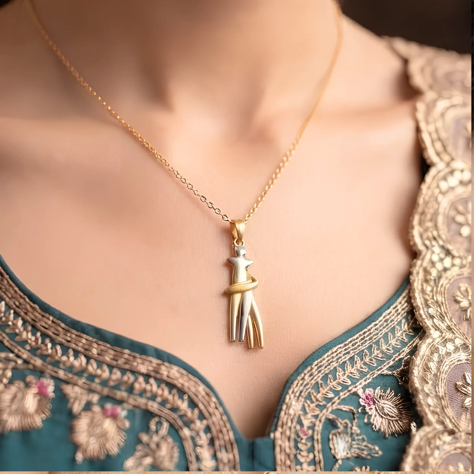 Gold Couple Nacklace