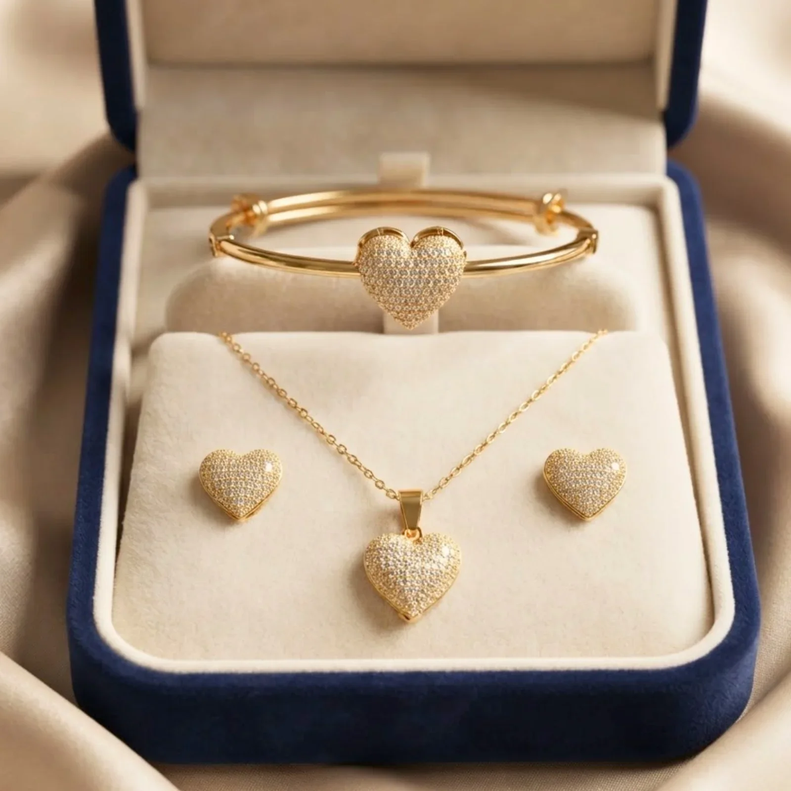 Heer Locket