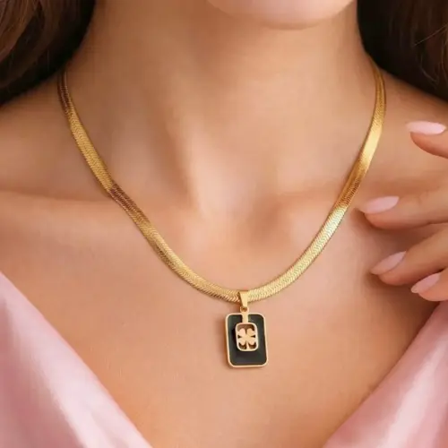 Gold Ticket snake chain