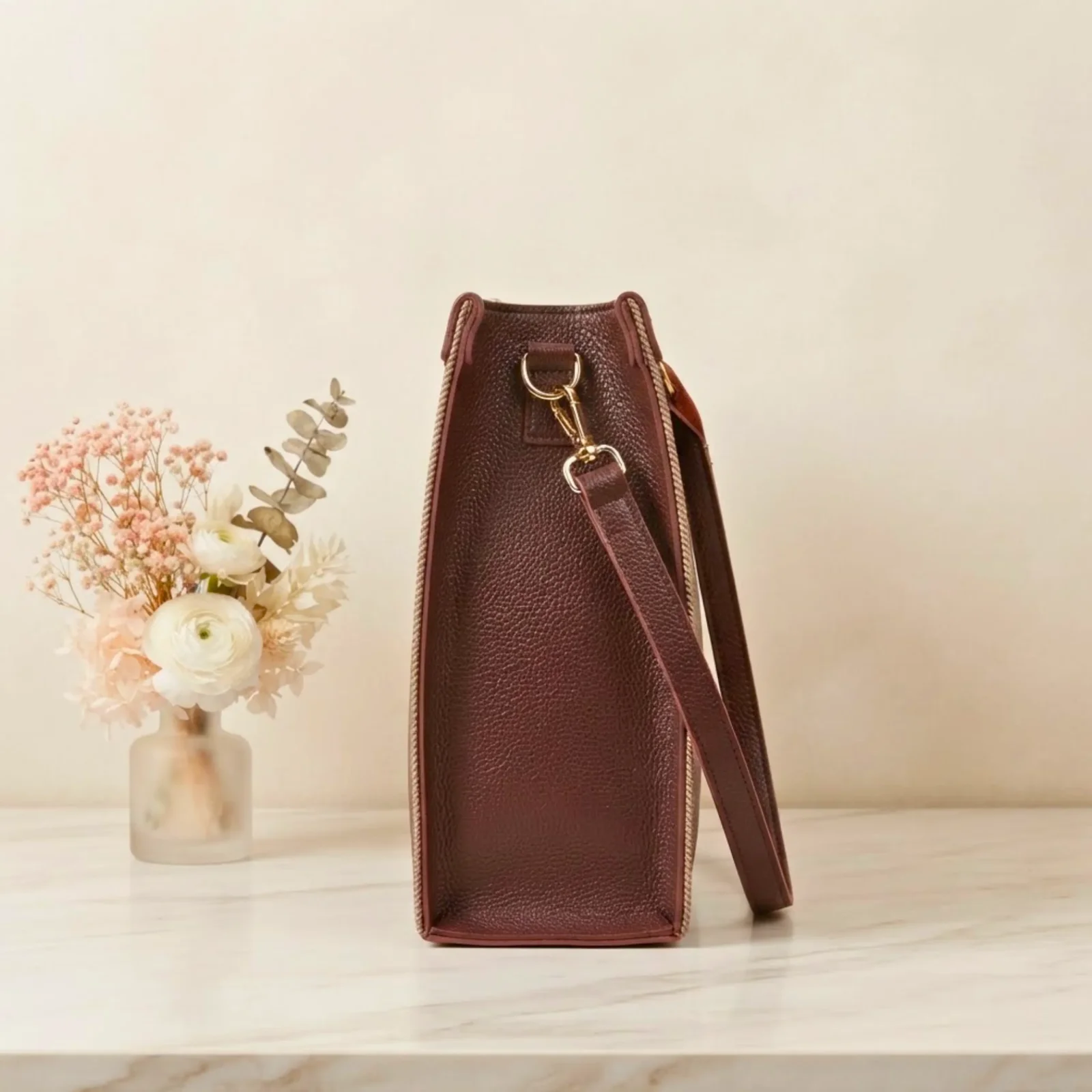 Classic carry tote bag